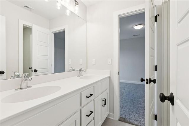 1039 Fir Lane, Liberty, MO 64068