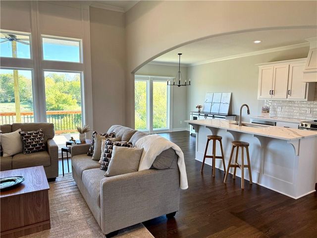 1039 Fir Lane, Liberty, MO 64068