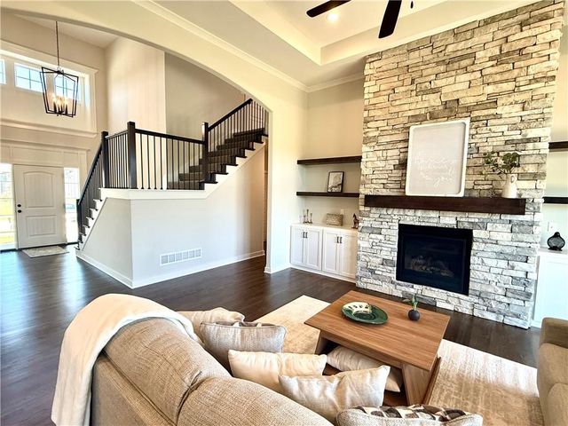 1039 Fir Lane, Liberty, MO 64068