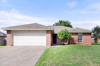 330 Schumacher Drive, Burleson, TX 76028