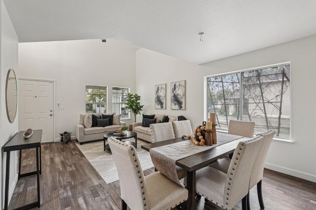 1720 River Run Dr, Marysville, CA 95901