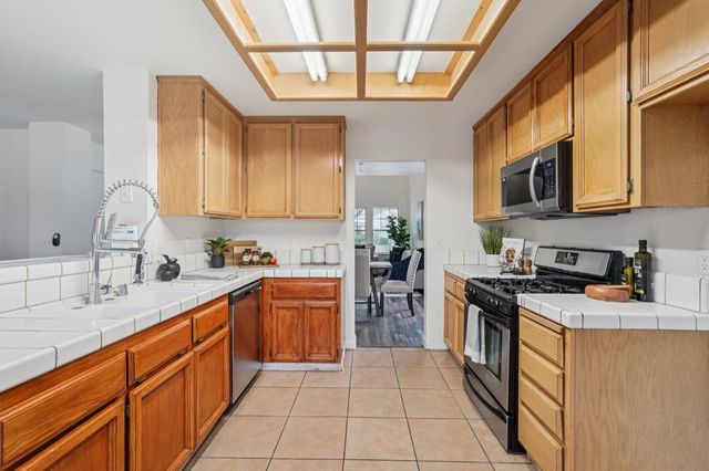 1720 River Run Dr, Marysville, CA 95901