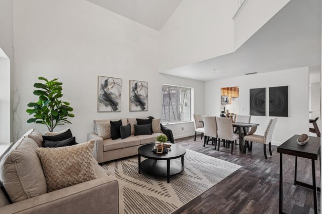 1720 River Run Dr, Marysville, CA 95901