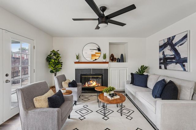 1720 River Run Dr, Marysville, CA 95901