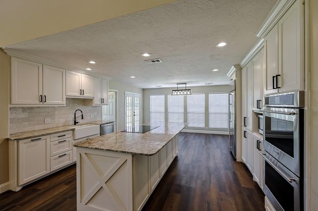 1066 Tafelski Road, New Waverly, TX 77358