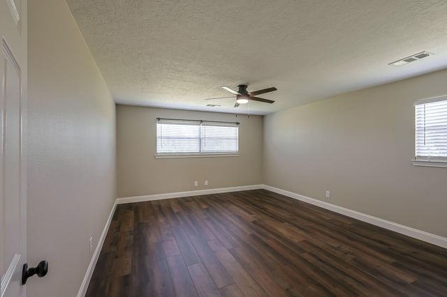 1066 Tafelski Road, New Waverly, TX 77358