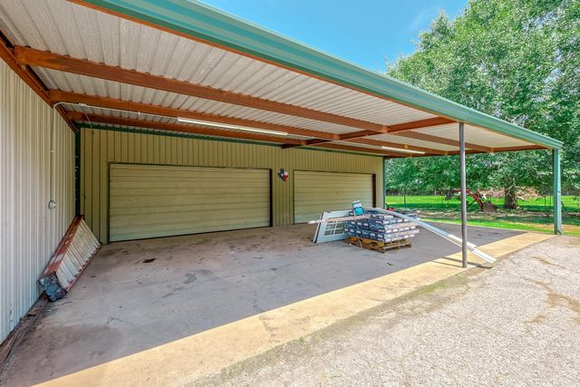 1066 Tafelski Road, New Waverly, TX 77358