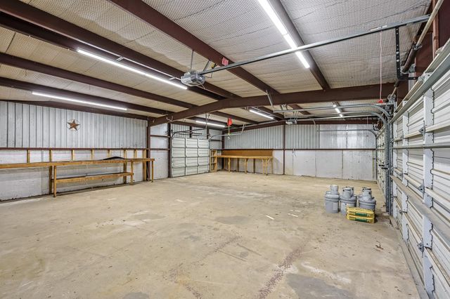 1066 Tafelski Road, New Waverly, TX 77358