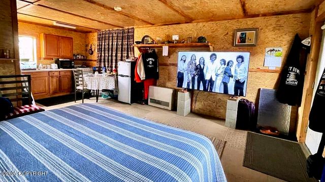 68021 Jolly Avenue, Anchor Point, AK 99556