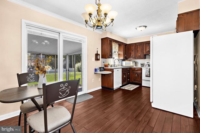 5 THOMAS RD, Glen Burnie, MD 21060