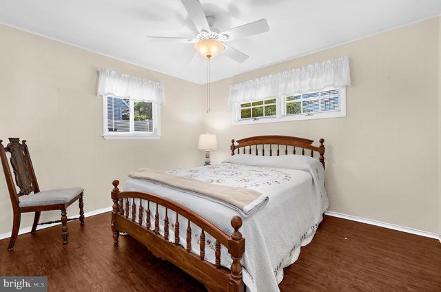 5 THOMAS RD, Glen Burnie, MD 21060
