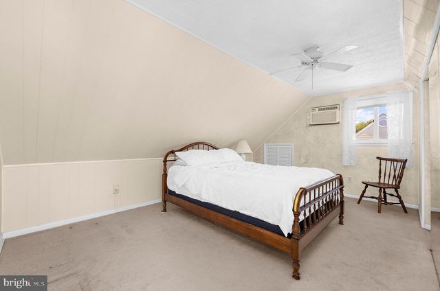 5 THOMAS RD, Glen Burnie, MD 21060