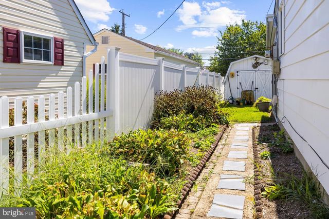 5 THOMAS RD, Glen Burnie, MD 21060