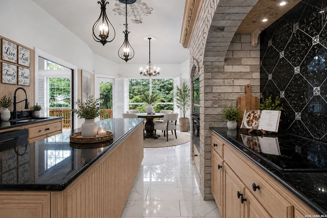 519 Mission Viejo, San Antonio, TX 78232