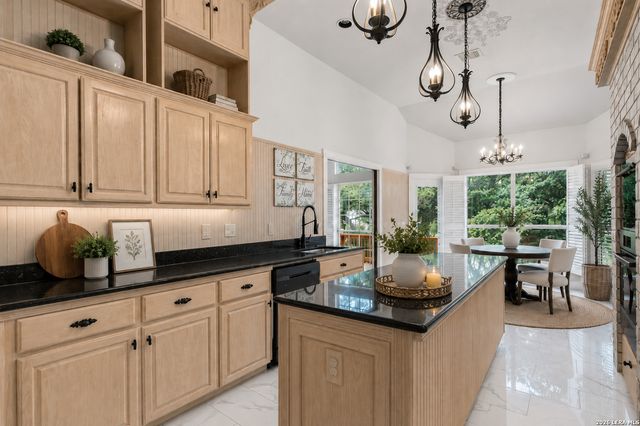 519 Mission Viejo, San Antonio, TX 78232