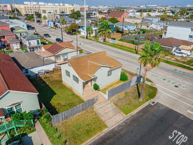5302 Avenue L, Galveston, TX 77551