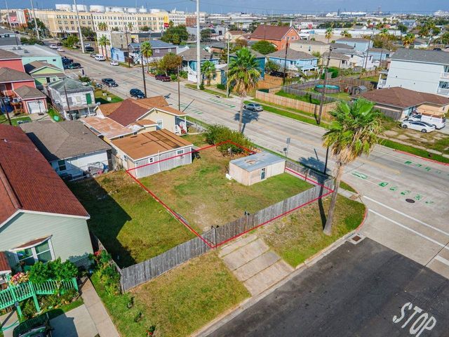 5302 Avenue L, Galveston, TX 77551