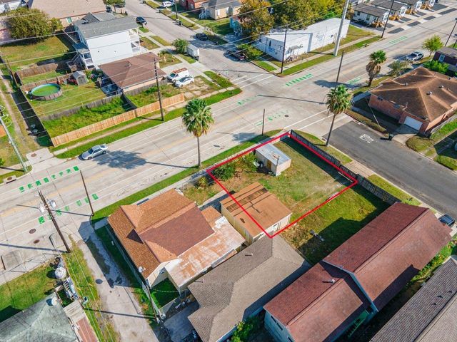 5302 Avenue L, Galveston, TX 77551