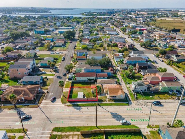 5302 Avenue L, Galveston, TX 77551