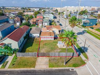 5302 Avenue L, Galveston, TX 77551