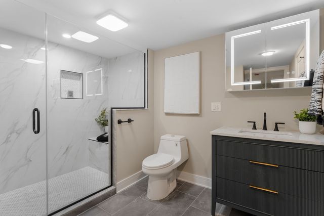 8549 S Indiana Avenue, Chicago, IL 60619