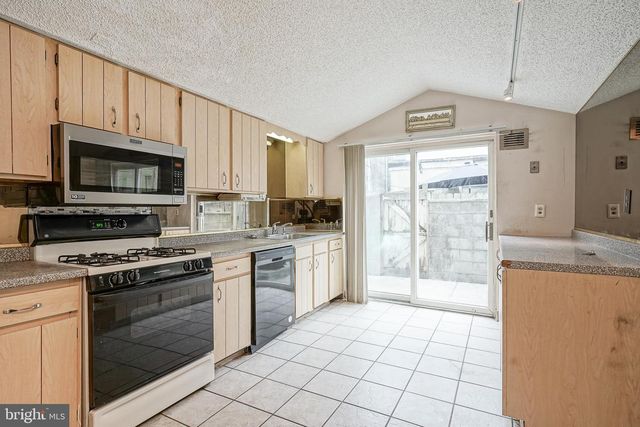 2645 S ALDER ST, Philadelphia, PA 19148