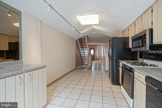 2645 S ALDER ST, Philadelphia, PA 19148