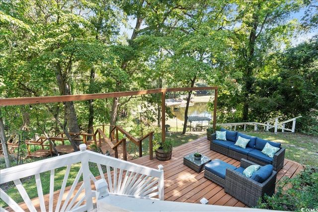 8004 High Ridge Pl., Mullins, SC 29574