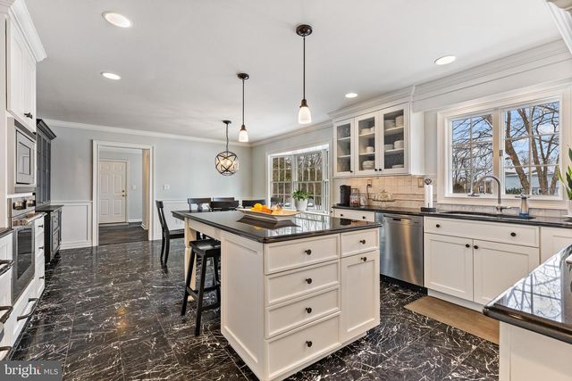 9 HOWARD DR, Princeton Junction, NJ 08550