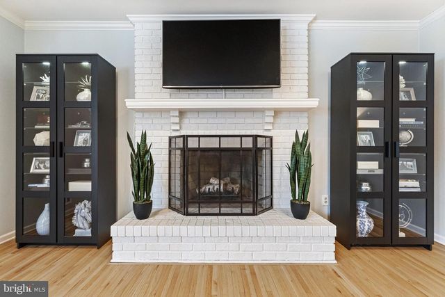 9 HOWARD DR, Princeton Junction, NJ 08550