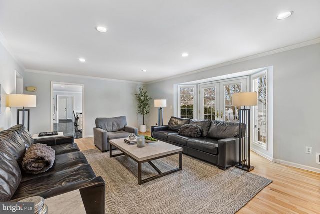 9 HOWARD DR, Princeton Junction, NJ 08550