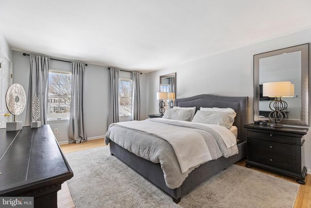 9 HOWARD DR, Princeton Junction, NJ 08550