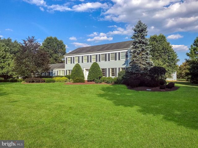 9 HOWARD DR, Princeton Junction, NJ 08550