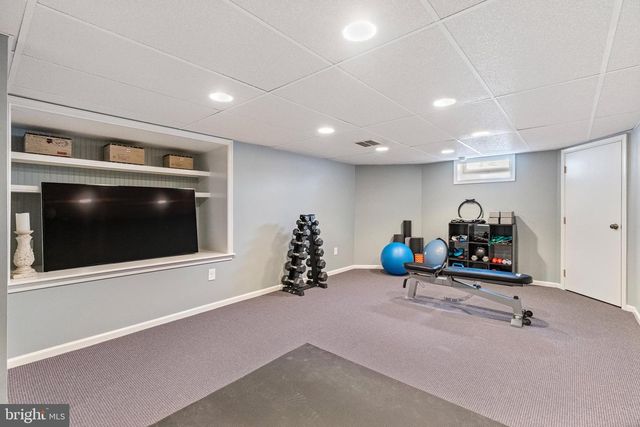 9 HOWARD DR, Princeton Junction, NJ 08550