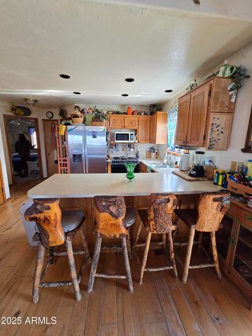 9619 W COYOTE Drive, Strawberry, AZ 85544