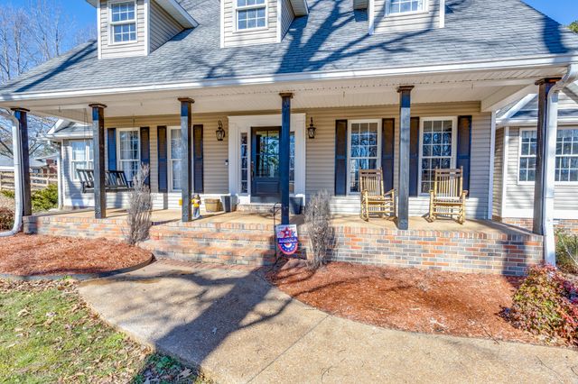 831 Columbia Hwy, Hohenwald, TN 38462