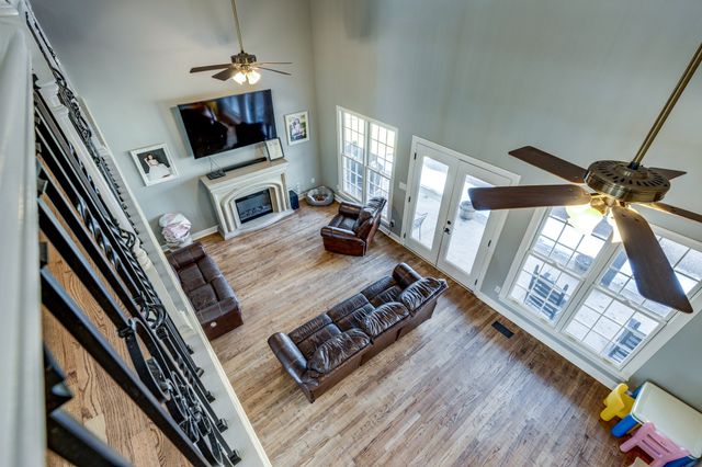 831 Columbia Hwy, Hohenwald, TN 38462