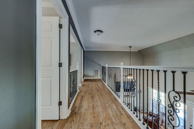 831 Columbia Hwy, Hohenwald, TN 38462