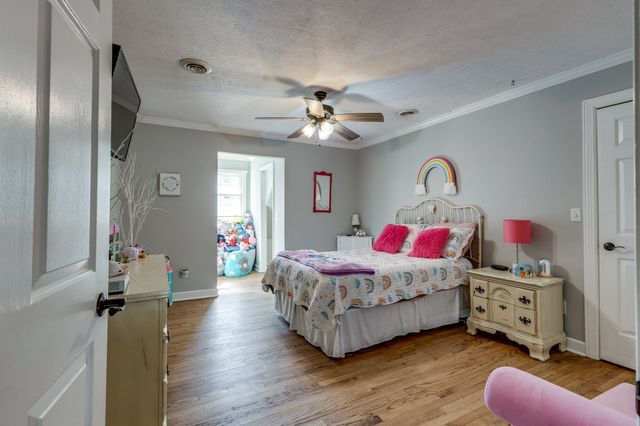 831 Columbia Hwy, Hohenwald, TN 38462