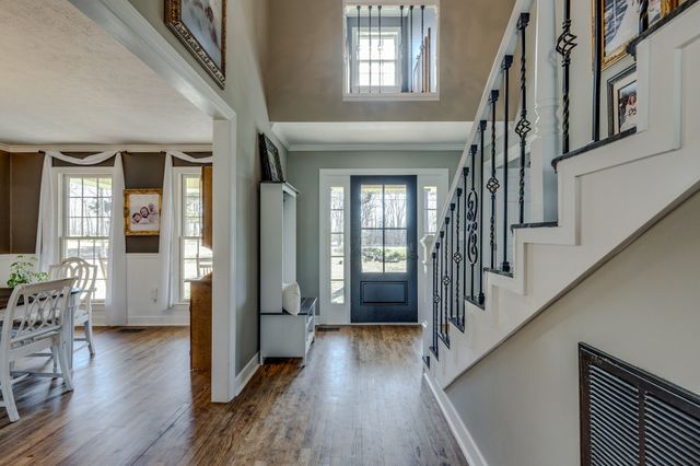 831 Columbia Hwy, Hohenwald, TN 38462