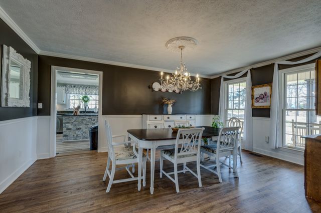 831 Columbia Hwy, Hohenwald, TN 38462