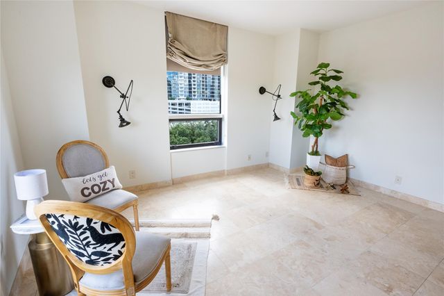 5100 San Felipe Street 72, Houston, TX 77056