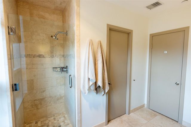 5100 San Felipe Street 72, Houston, TX 77056