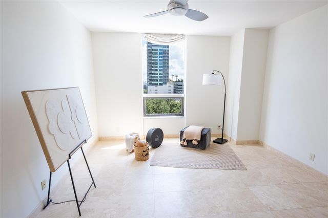 5100 San Felipe Street 72, Houston, TX 77056