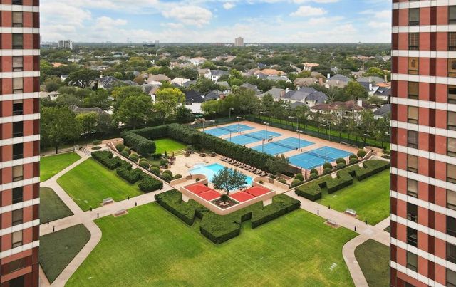 5100 San Felipe Street 72, Houston, TX 77056