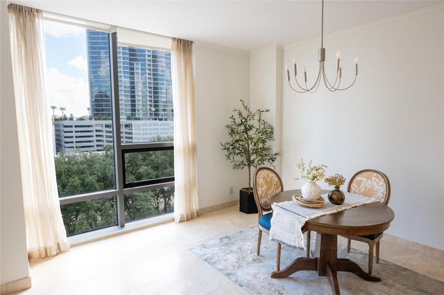 5100 San Felipe Street 72, Houston, TX 77056