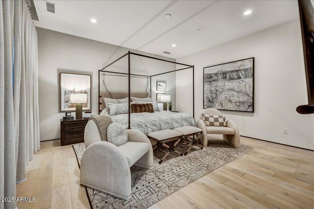 4938 N ASCENT Drive, Scottsdale, AZ 85251