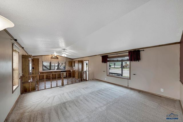 3704 CHIEF DR, Rapid City, SD 57701