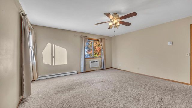 73 University DRIVE, Fond Du Lac, WI 54935