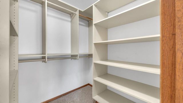 73 University DRIVE, Fond Du Lac, WI 54935